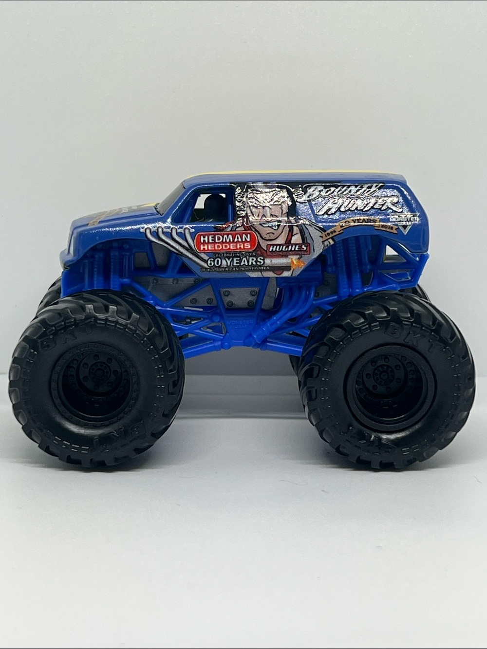 Monster Jam - Bounty Hunter 2015 / 1:64 Scale